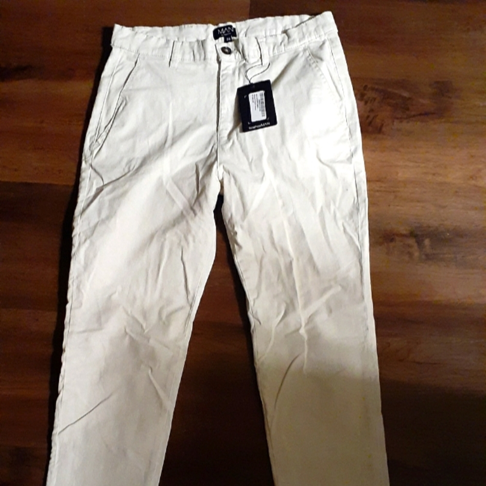 Skinny Fit Chino Pants In A Stone Color!